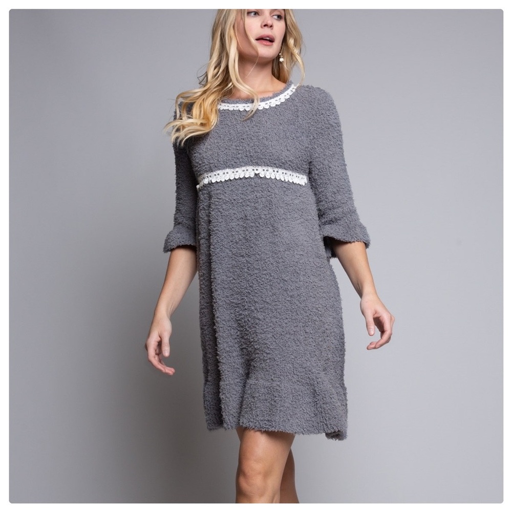 POL Dreamy Clouds of Berber Fleece Dress - Picture 13 of 15